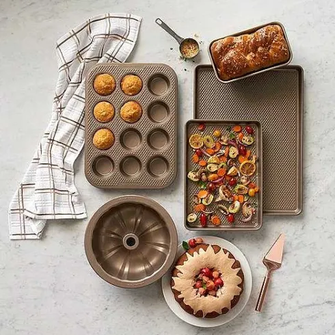 Food Network Textured Performance Series 9 X 13 Nonstick Cake Pan<Food Network™ Hot
